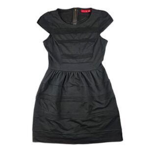 Elle Black Cap Sleeve Pintuck Fit & Flare Skater Cocktail Dress Mini Size 10